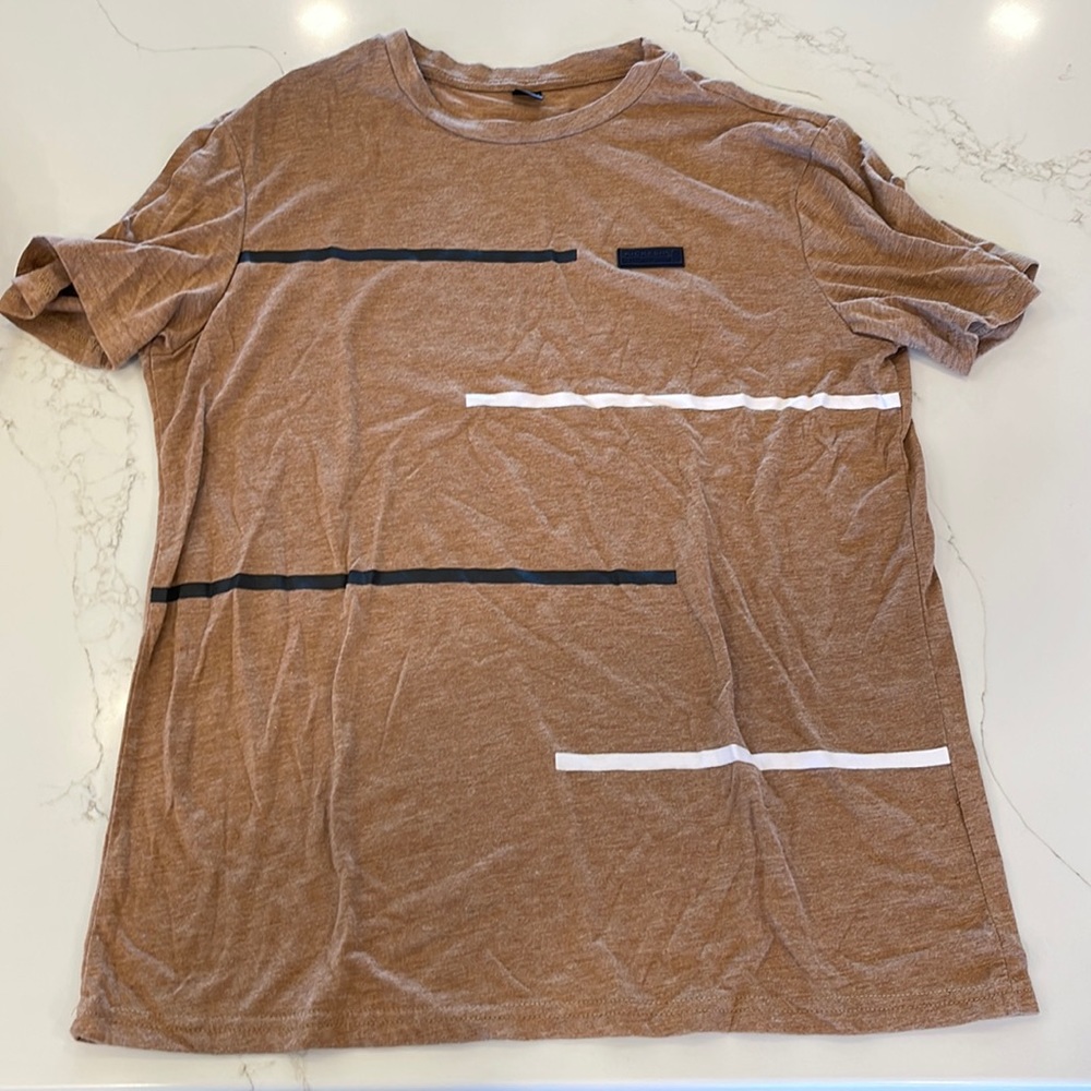 Men’s Medium T-shirt
